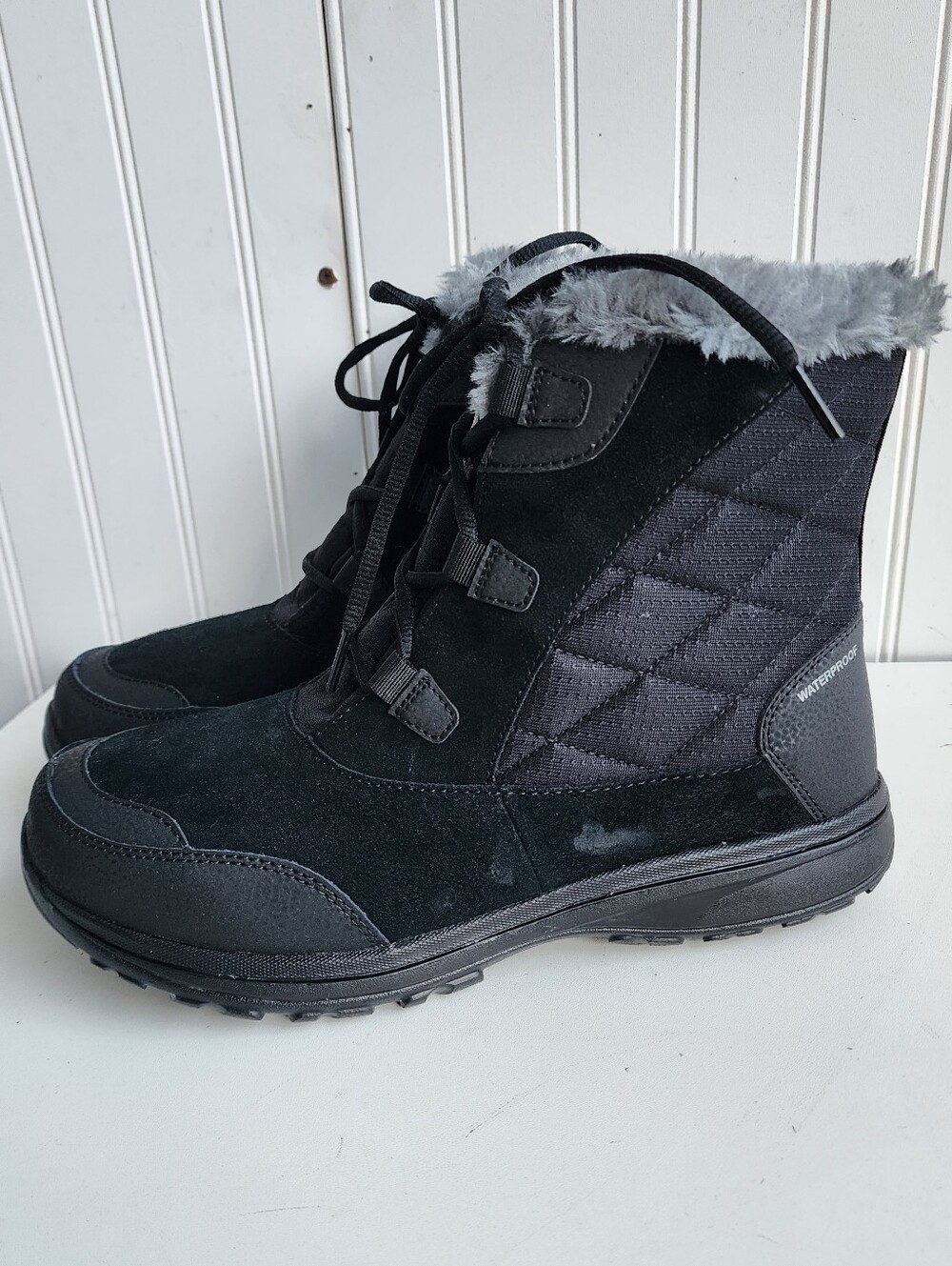 New Columbia Ice Maiden Il Short Black Fur Snow Boots Women’s Waterproof Sz 10.5